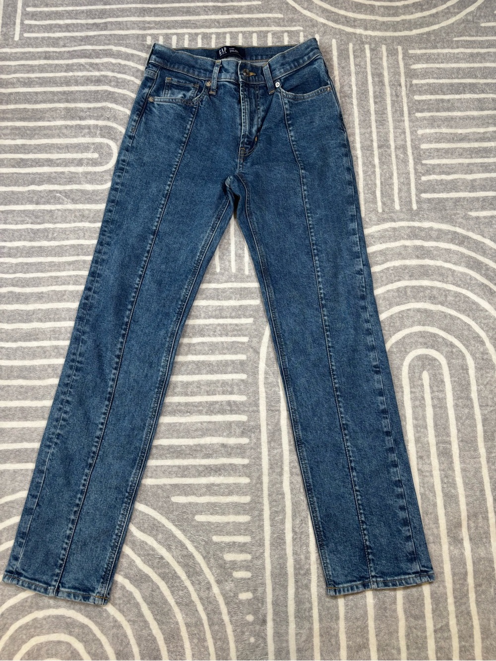 Gap Jeans, High-Rise Straight Front Seam, Stone Wash Denim, Size 2, 26R, 26x30 - Picture 8 of 10